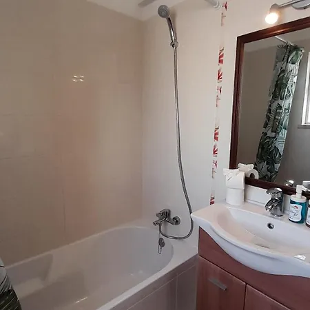 Daire #204 Larimar Flat By Holidays *
